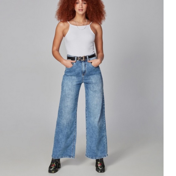 Lola jeans size 27 high rise wide leg. Excellent condition. Milan style. - Picture 2 of 9